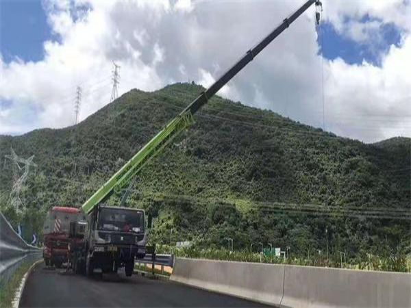 七台河市吊车租赁电话_安装小型吊车租赁和吊装作业的注意事